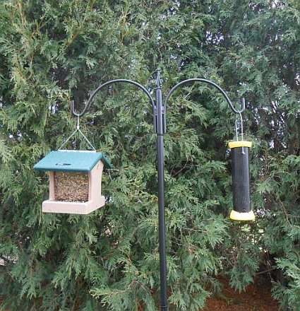 Second Nature 2-Arm Bird Feeder Pole Package