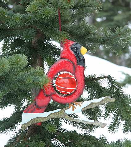 Solar Hanging Cardinal
